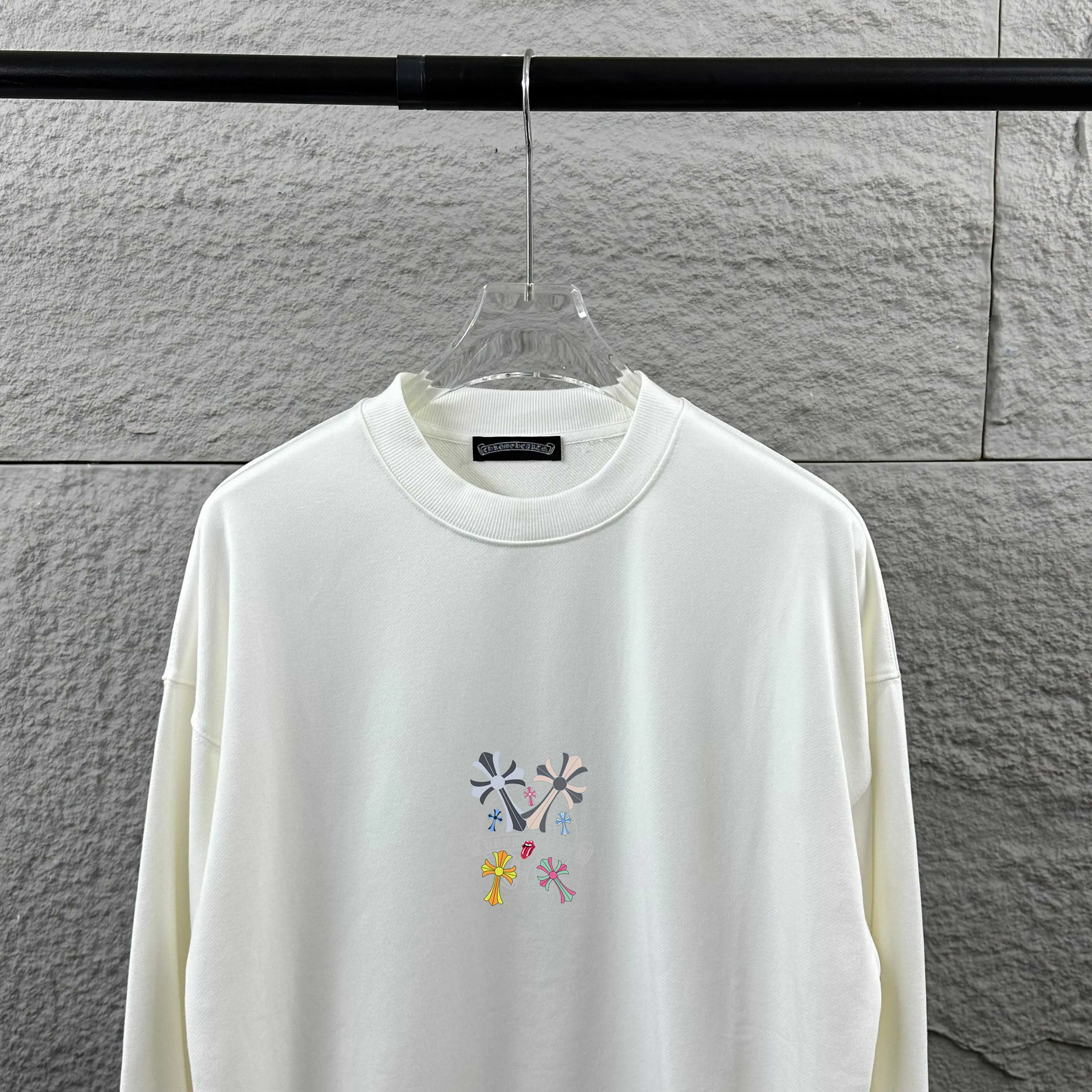 🅿️240 CH*Cro Heart*2025 Early Autumn and Winter New Style Classic cross Sanskrit print on the front and back, customized terry fabric, long-sleeved round neck pullover sweatshirt, same style for men and women Color: Black White Size: S (90-130 catties) M (120-150 catties) L (140-165 catties) XL (160-180 catties) XXL (180-210 pounds)